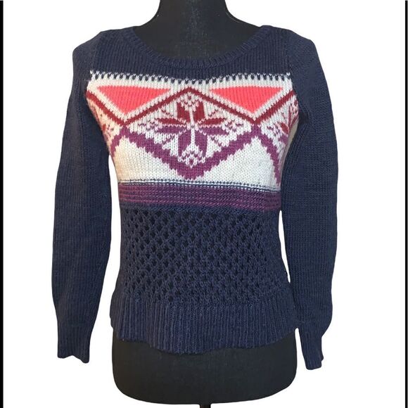 American Eagle Sweater  - Picture 1 of 6